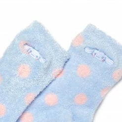 NAKAJIMA CORPORATION Bags+ Cinnamoroll Fuzzy Polka-dot Socks